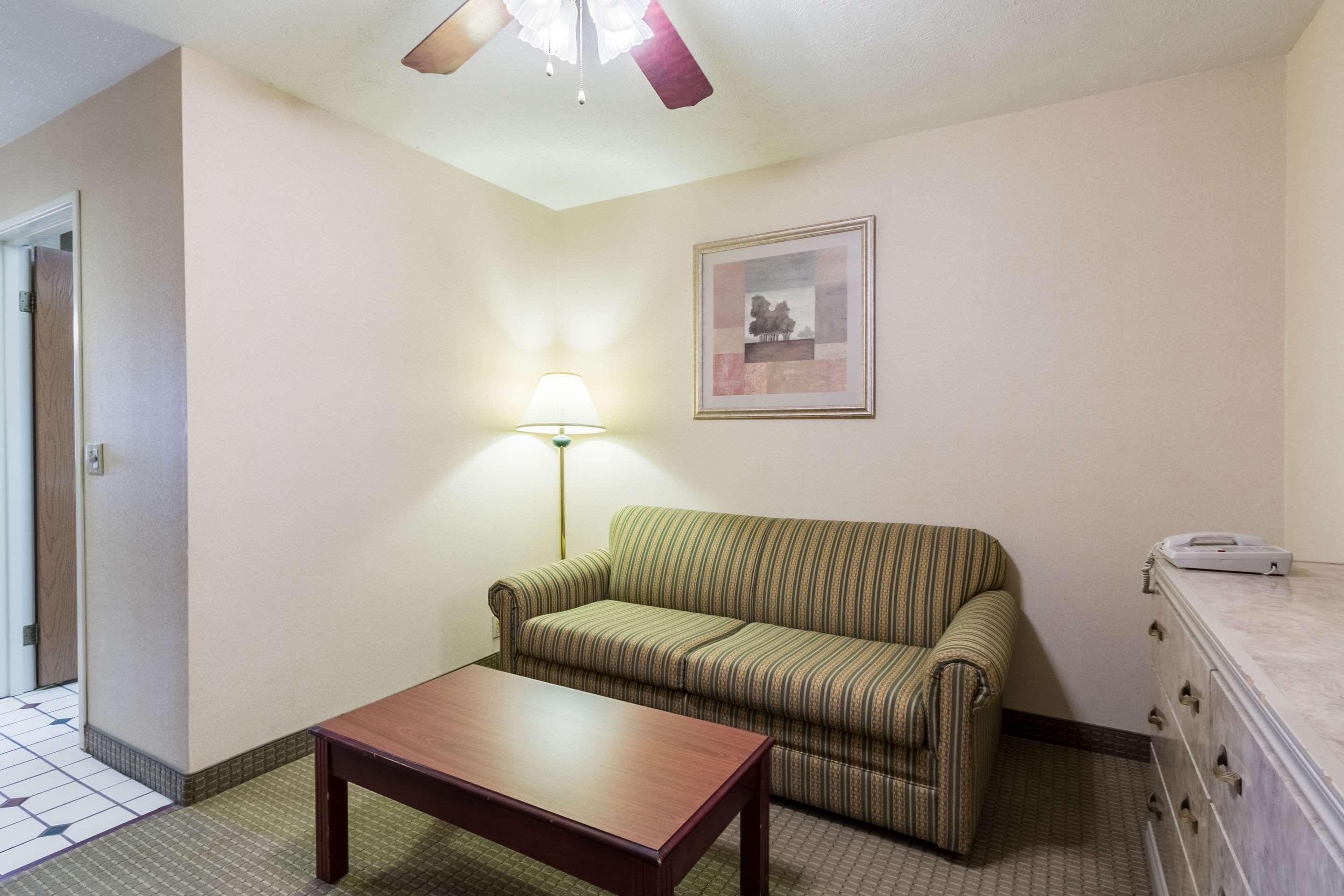 מלון Baymont By Wyndham Omaha Sw מראה חיצוני תמונה